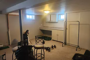 134 Mountain Rd, Windsor, CT 06095 - Photo 8