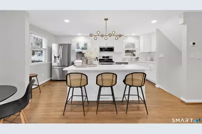 49 Lancaster Road, Glastonbury, CT 06033 - Photo 2