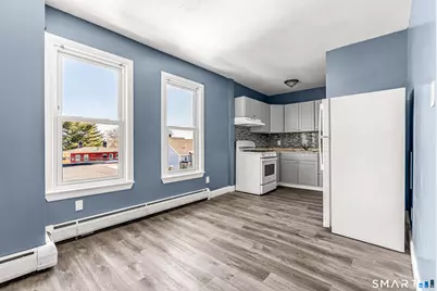 1322 Stratford Avenue, Bridgeport, CT 06607 - Photo 20