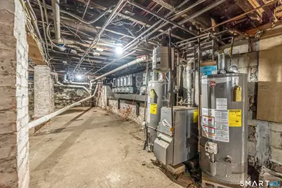 1322 Stratford Avenue, Bridgeport, CT 06607 - Photo 38