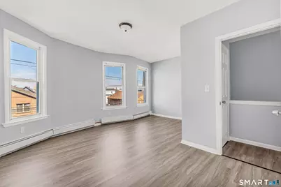 1322 Stratford Avenue, Bridgeport, CT 06607 - Photo 18