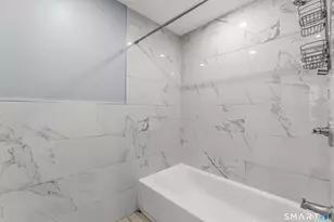 1220 Pembroke St, Bridgeport, CT 06608 - Photo 18