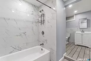 1220 Pembroke St, Bridgeport, CT 06608 - Photo 20