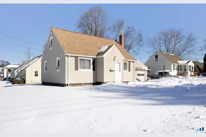 116 Sunrise Avenue, New Britain, CT 06051 - Photo 2