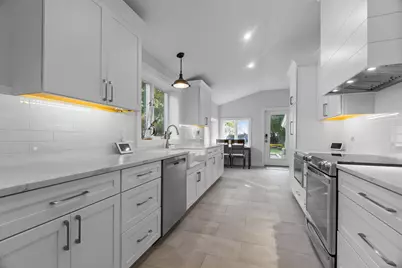 39 Gledhill Avenue, Stonington, CT 06378 - Photo 8