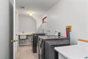 243 Terry Rd, Hartford, CT 06105 - Photo 34