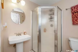 243 Terry Rd, Hartford, CT 06105 - Photo 32