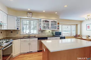 183 Coachmans Dr, Southbury, CT 06488 - Photo 6