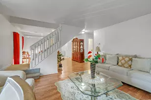 22 Montoya Dr, Branford, CT 06405 - Photo 10