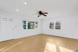 3432 Old Town Rd, Bridgeport, CT 06606 - Photo 6