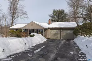 3 Hilltop Dr, Ledyard, CT 06339 - Photo 2