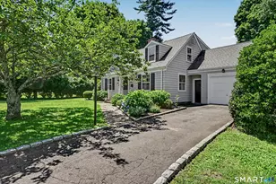 31 Smedley Rd, Fairfield, CT 06824 - Photo 2