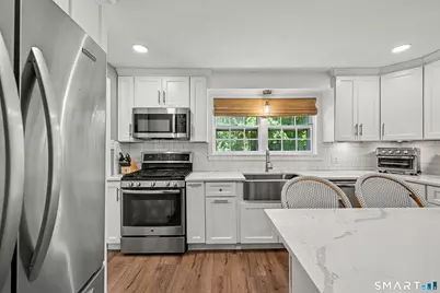 31 Smedley Road, Fairfield, CT 06824 - Photo 16