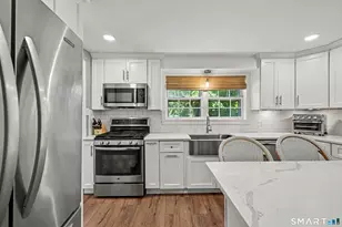 31 Smedley Rd, Fairfield, CT 06824 - Photo 16