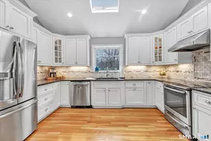 10 Doe Hollow Dr, Trumbull, CT 06611 - Photo 16