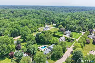 10 Doe Hollow Dr, Trumbull, CT 06611 - Photo 22