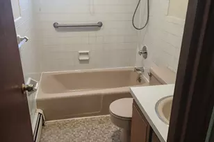 56 Mozart St, West Hartford, CT 06110 - Photo 4