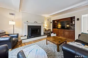 10 Candlewood Ln, Farmington, CT 06032 - Photo 4