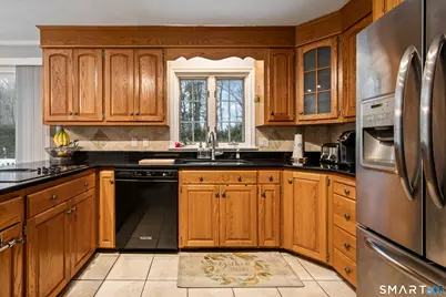 10 Candlewood Lane, Farmington, CT 06032 - Photo 8