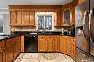 10 Candlewood Ln, Farmington, CT 06032 - Photo 8