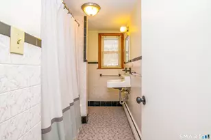 678 Bartholomew Rd, Middletown, CT 06457 - Photo 10