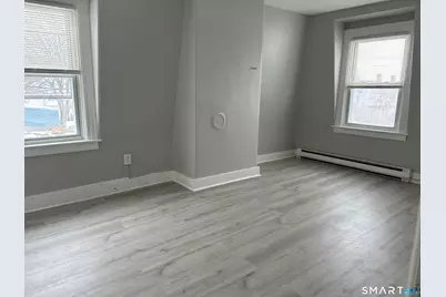 22 Hawthorne Street #6, Norwich, CT 06360 - Photo 2