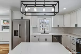 38 Mildred Rd, West Hartford, CT 06107 - Photo 4