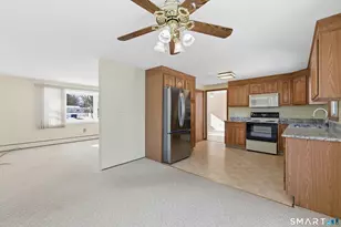 6 David St, Enfield, CT 06082 - Photo 12