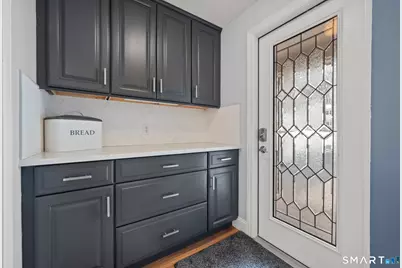 87 Gail Lane, South Windsor, CT 06074 - Photo 2