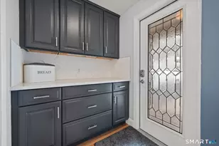 87 Gail Ln, South Windsor, CT 06074 - Photo 2