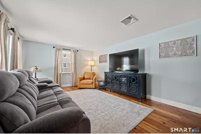 87 Gail Lane, South Windsor, CT 06074 - Photo 4