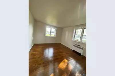 305 Parrott Avenue #1A, Bridgeport, CT 06606 - Photo 4