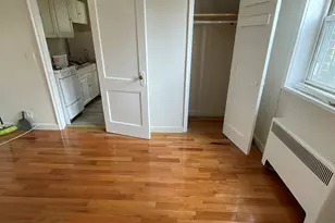 305 Parrott Ave, Bridgeport, CT 06606 - Photo 2