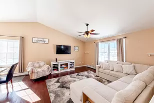 11 Brookside Dr, Plainfield, CT 06374 - Photo 2