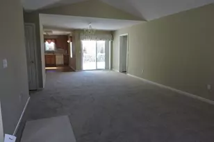 37 Vista View Ln, Vernon, CT 06066 - Photo 4