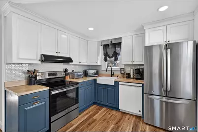 122 Shawmut Avenue, North Haven, CT 06473 - Photo 18