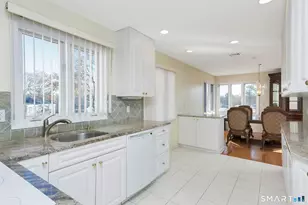 192 Frenchtown Rd, Bridgeport, CT 06606 - Photo 6