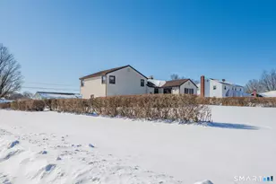 102 Winslow Dr, Newington, CT 06111 - Photo 24