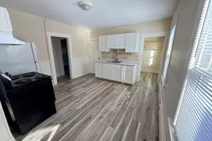 15 Beacon St, Hartford, CT 06105 - Photo 2