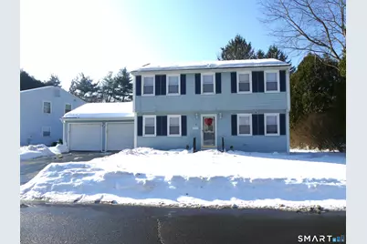 7 Blue Bell Lane, Middletown, CT 06457 - Photo 1