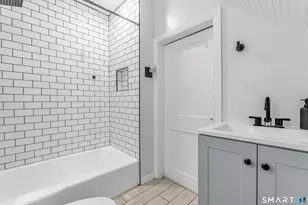 277 Maplewood Ave, Bridgeport, CT 06605 - Photo 10