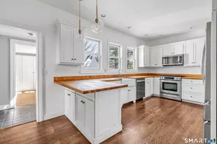 5940 Main St, Trumbull, CT 06611 - Photo 10