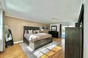 38 Woods End Rd, Stamford, CT 06905 - Photo 12