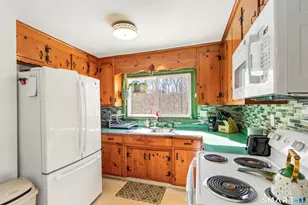 81 Chappell St, Chaplin, CT 06235 - Photo 6