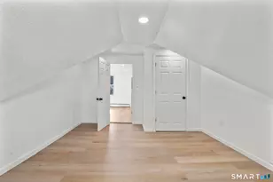 26 Mc Lean St, Hartford, CT 06114 - Photo 18