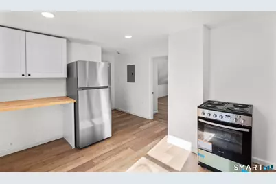 26 McLean Street #3, Hartford, CT 06114 - Photo 6