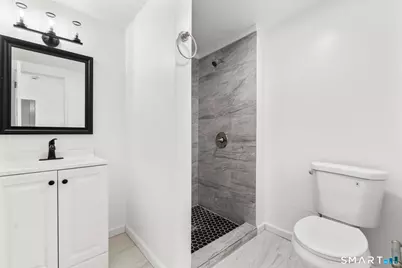 26 McLean Street #3, Hartford, CT 06114 - Photo 2