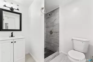 26 Mc Lean St, Hartford, CT 06114 - Photo 2