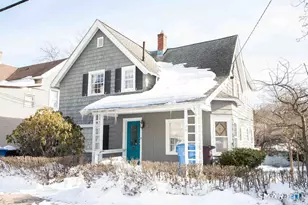 38 Greenwood St, New Britain, CT 06051 - Photo 2