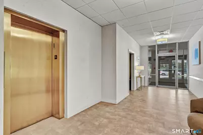 887 Farmington Avenue #4E, West Hartford, CT 06119 - Photo 8